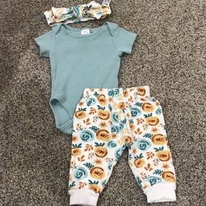 0-3 Month Chick Pea outfit